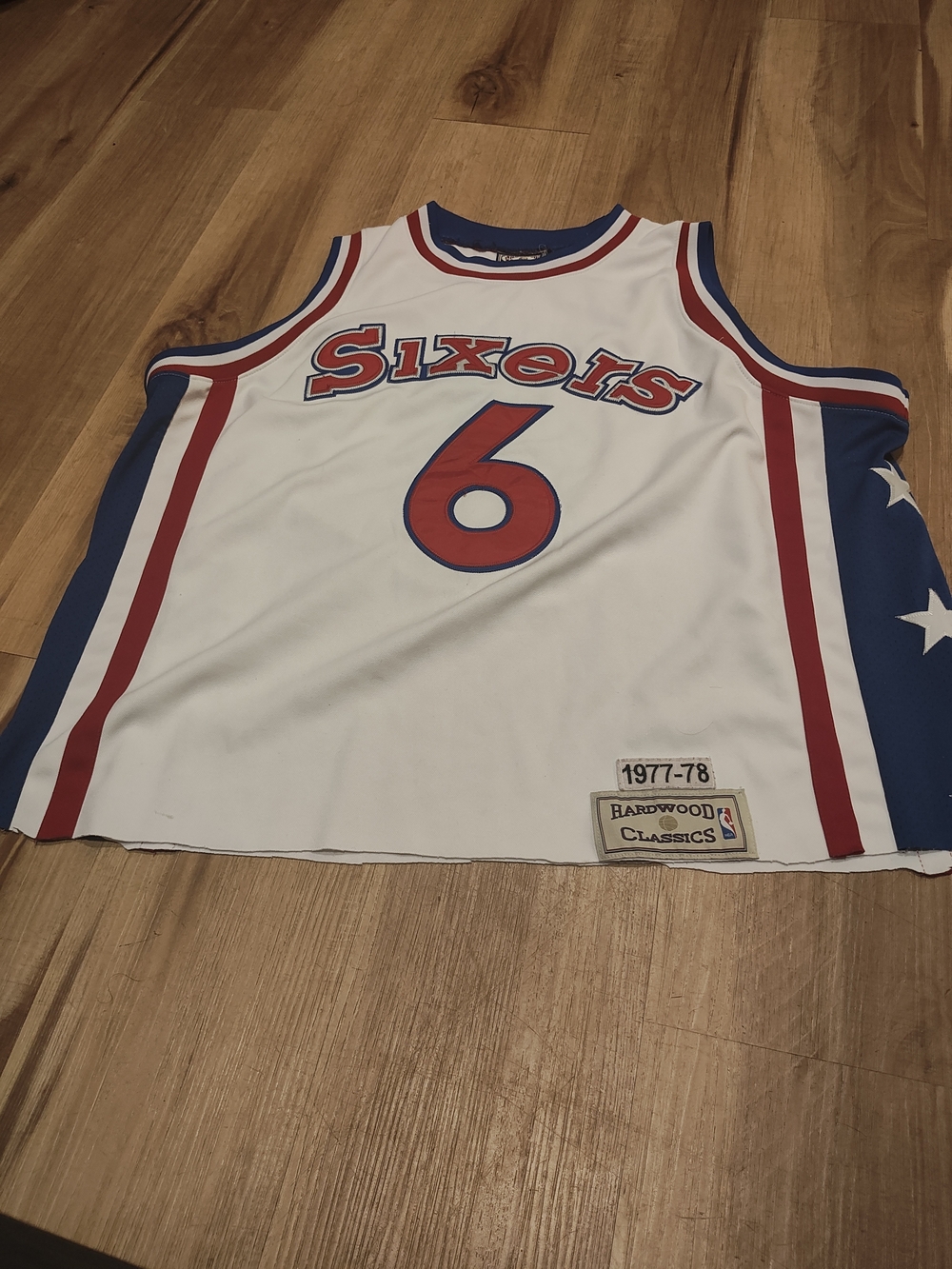 Vintage 1977/1978 Sixers Hardwood Classics White & Red #6 Jersey